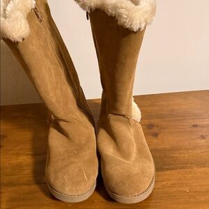 Target Tan Winter Boots with Cream Fleece Lining